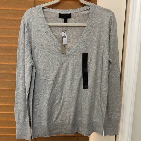 Banana Republic Tops - Banana republic v neck sweater Banana Republic Tops - Banana republic v neck sweater